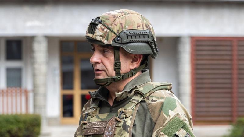 A 2022-es év számos tanulságot hozott számunkra, de úgy tűnik, 2025 még fényesebb lehetőségeket tartogat. A Magyar Honvédség magasabb készültségi szintre lép, és felkészültebben néz szembe a jövő kihívásaival.