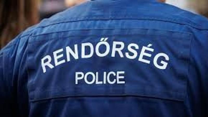 A rendőrség végre lerántotta a leplet az M1-es autópályán történt éjszakai tragédiáról: frontális ütközés következtében 10 ember sérült meg, közülük többen életveszélyes állapotban vannak!