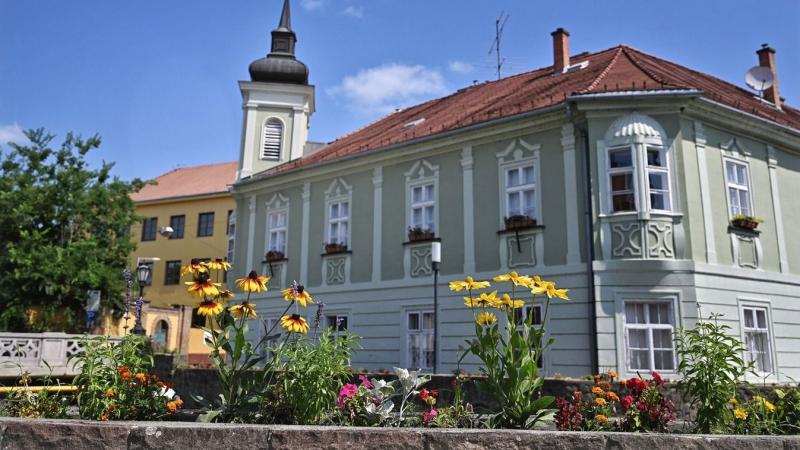 A HEOL hírei szerint Eger elnyerte az első helyezést a Virágos Városi Séták versenyében.