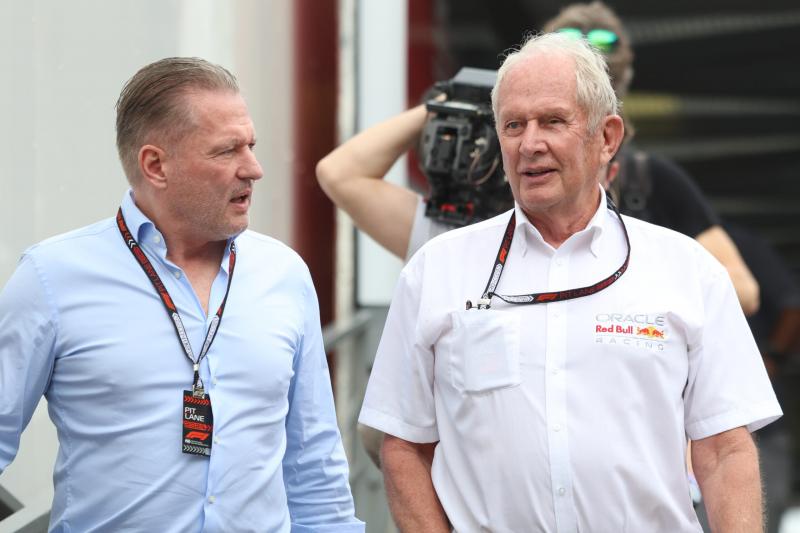 Jos Verstappen nyomást gyakorol a Red Bullra, hogy fia ötödik világbajnoki címét megszerezhessen.