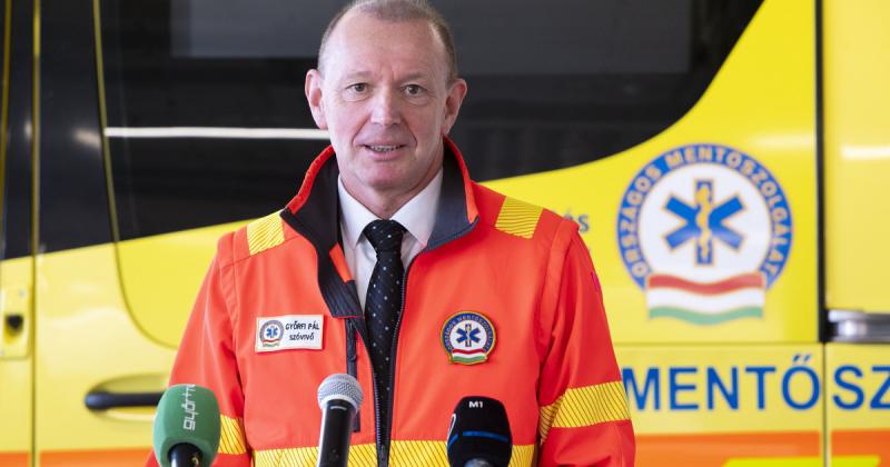 Győrfi Pál szívhez szóló üzenete Rózsika néninek: 74 évvel ezelőtt ő volt az első női mentőápoló, aki bátorságával és elhivatottságával utat tört a jövő generációi számára. Rózsika néni példája ma is inspiráló, hiszen életműve nemcsak a szakmában, hanem a