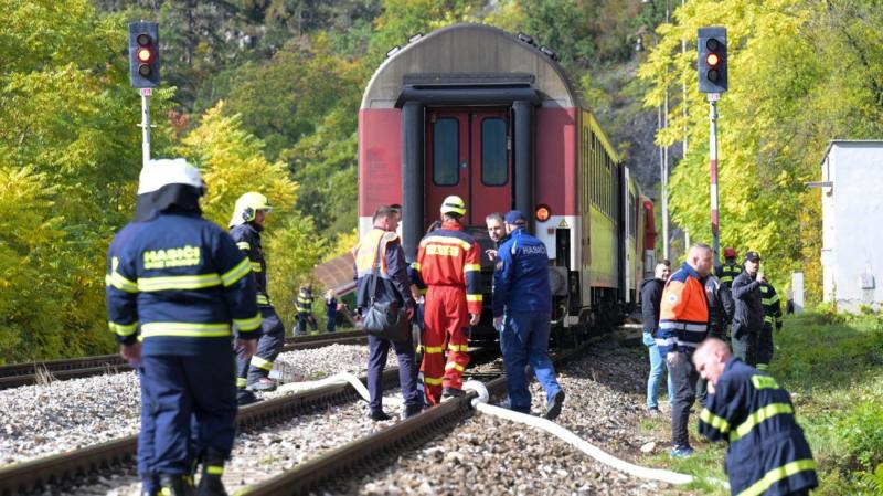 A szádalmási vonatszerencsétlenség következtében egy külföldi állampolgár is sérült.