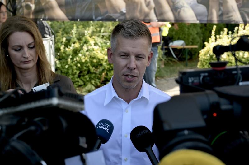 Magyar Péter: A brüsszeli időszakom alatt engem is folyamatosan figyelemmel kísértek és lehallgattak.