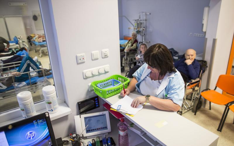 Világjárvány közeleg – a fertőzések minden hatodik esetben már ellenállnak az antibiotikumok hatásának.