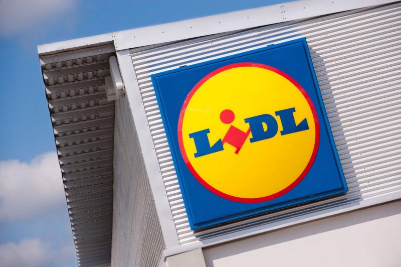 Elképesztő árengedmények egy népszerű magyar üzletláncban – itt az idő, hogy mindenki bespájzoljon!